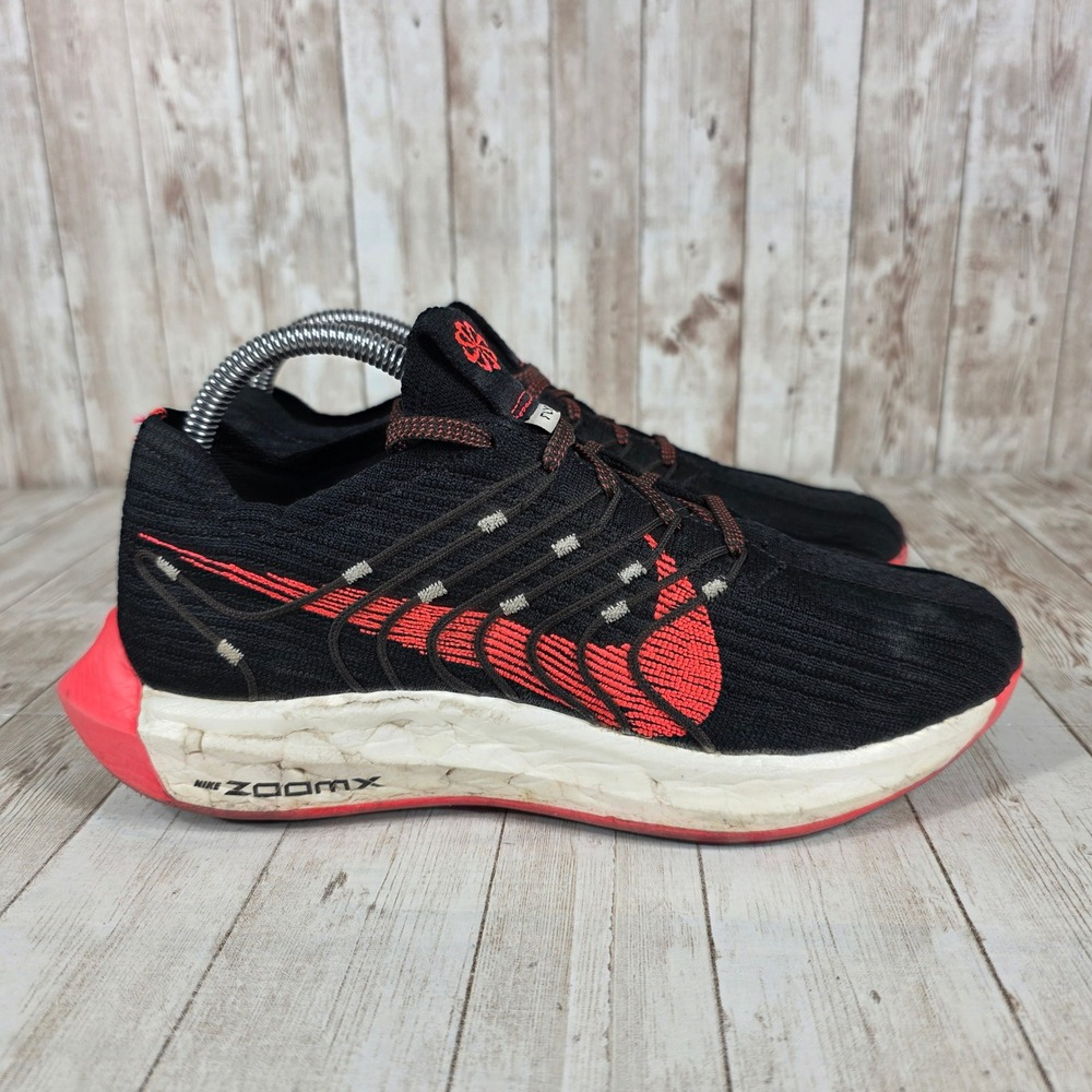 Nike ZoomX Running Shoes‎ Black Red Knit Womens Size 8.5 DM3414 006